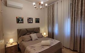 Gjeci'S Staycation